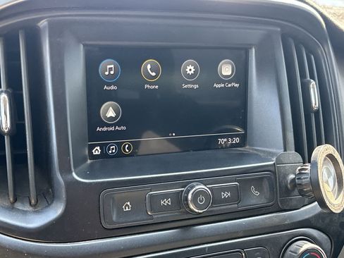 Used 2019 Chevrolet Colorado W/T w/ WT Convenience Package RWD image 12
