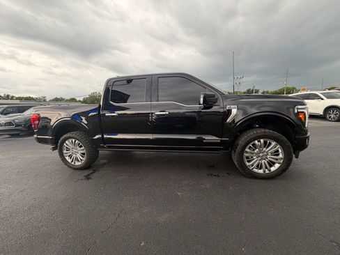 Used 2025 Ford F150 Platinum w/ Equipment Group 703A Plus AWD/4WD image 2