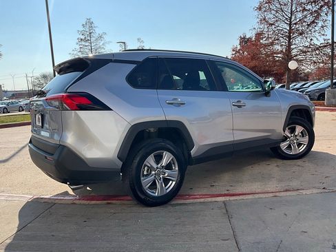 Used 2025 Toyota RAV4 XLE image 6