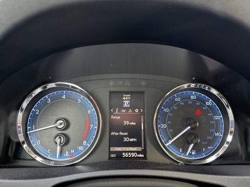 Used 2019 Toyota Corolla SE image 44