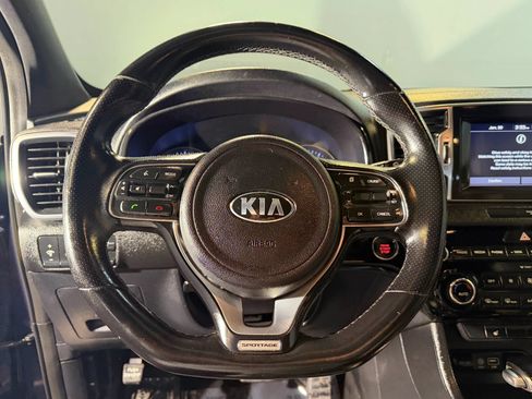 Used 2018 Kia Sportage EX w/ EX Sport Appearance Package FWD image 17