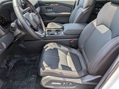 New 2025 Honda Pilot TrailSport image 10