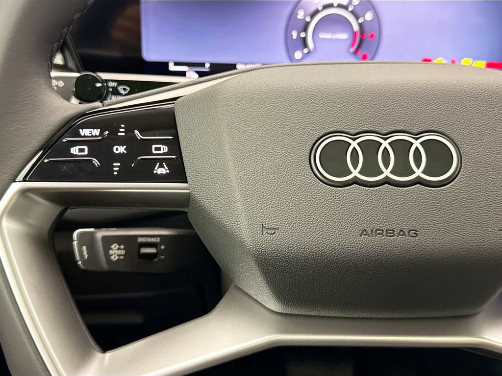 Used 2026 Audi Q3 quattro 2.0T w/ Driver Assistance Package AWD/4WD image 11