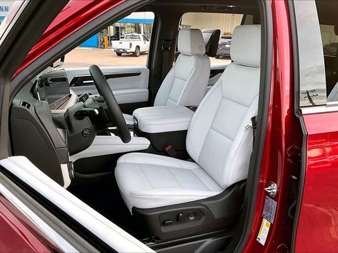 New 2026 Chevrolet Tahoe Premier image 9