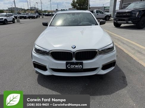 Used 2018 BMW M550i xDrive AWD/4WD image 2