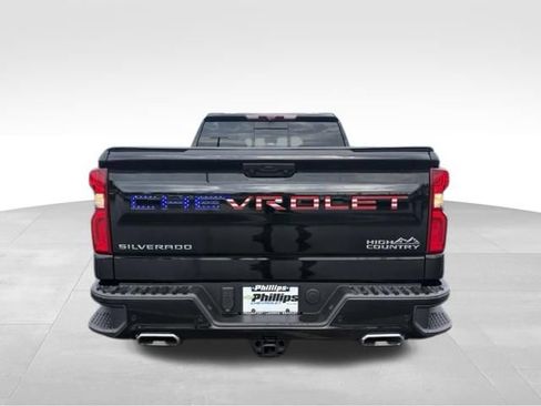 Certified 2025 Chevrolet Silverado 1500 High Country w/ Technology Package AWD/4WD image 11