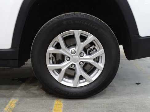 Used 2023 Jeep Grand Cherokee L Limited image 52