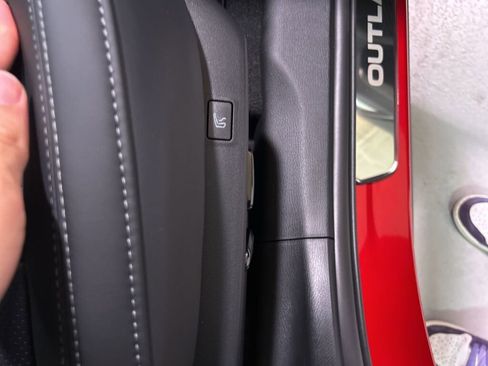 New 2025 Mitsubishi Outlander SEL Black Edition image 13