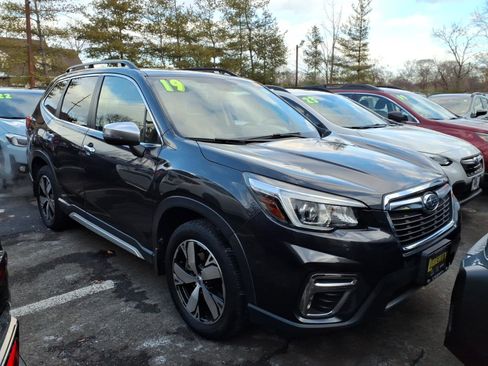 Used 2019 Subaru Forester Touring image 1