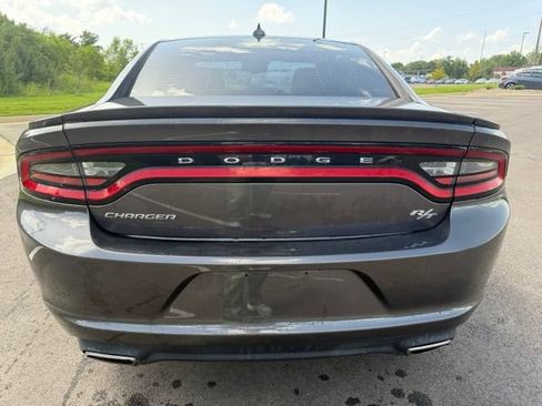 Used 2016 Dodge Charger R/T RWD image 6