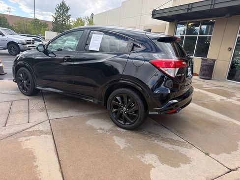 Used 2021 Honda HR-V Sport image 8