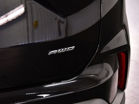 Used 2024 Ford Edge SE AWD/4WD image 11