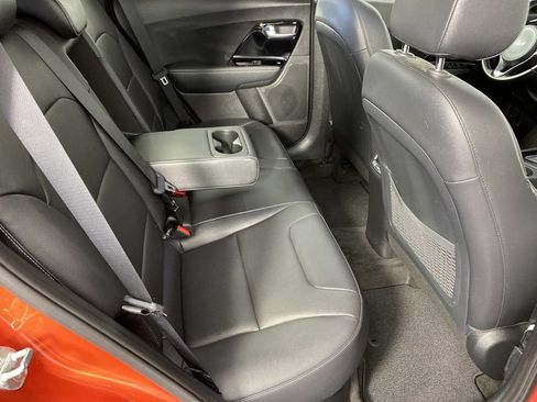 Used 2022 Kia Niro Touring Special Edition FWD image 12
