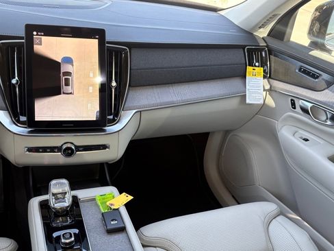 New 2026 Volvo XC90 B6 Ultra w/ Protection Package Premier image 11