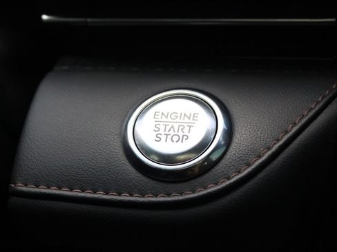 Used 2024 Lincoln Nautilus Reserve w/ Equipment Group 202A AWD/4WD image 17