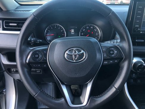 Certified 2022 Toyota RAV4 XLE Premium image 9