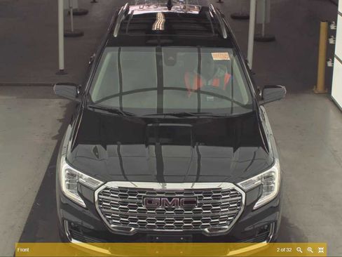 Used 2023 GMC Terrain Denali w/ Black Diamond Edition image 5