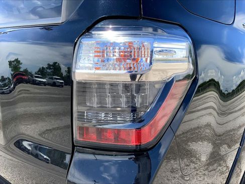 Used 2019 Toyota 4Runner SR5 RWD image 30