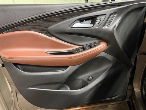Used 2017 Buick Envision Essence FWD image 12