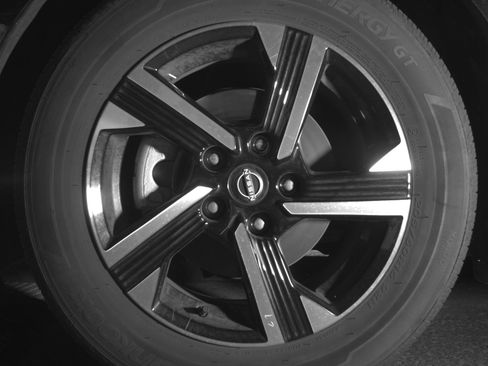Used 2025 Nissan Sentra SV FWD image 12