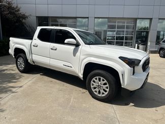 Certified 2025 Toyota Tacoma SR5 AWD/4WD video 2
