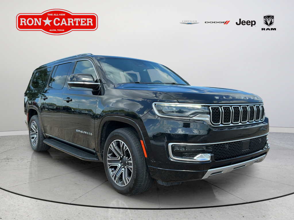 Used 2024 Jeep Wagoneer L Series II w/ Flexible Seating Group AWD/4WD image 1