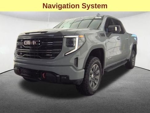 Used 2024 GMC Sierra 1500 AT4 w/ AT4 Premium Package AWD/4WD image 4