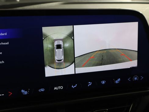 Used 2024 Chevrolet Equinox EV RS image 36