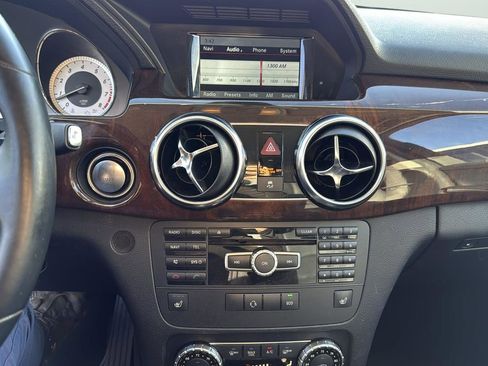 Used 2014 Mercedes-Benz GLK 350 2WD image 19