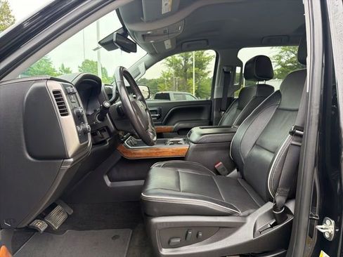 Used 2018 Chevrolet Silverado 1500 High Country AWD/4WD image 12