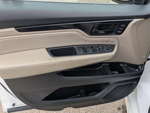 Used 2023 Honda Odyssey Elite image 10