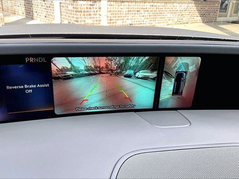 Used 2024 Lincoln Nautilus Reserve image 25