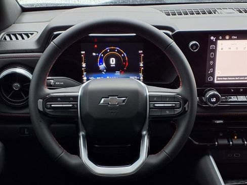 Used 2023 Chevrolet Colorado Z71 w/ Z71 Convenience Package 2 image 19