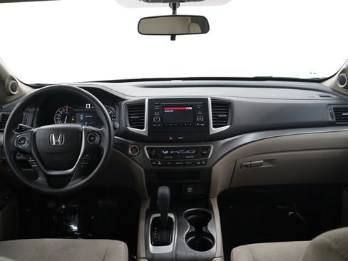 Used 2016 Honda Pilot LX image 13