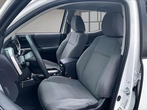 Used 2021 Toyota Tacoma SR5 image 21