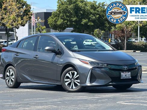 Used 2019 Toyota Prius Prime Premium image 1