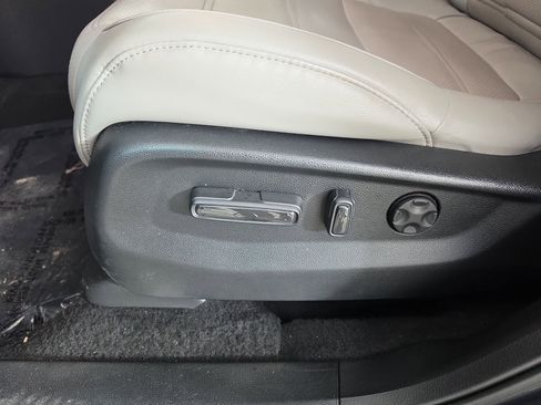 Used 2017 Honda CR-V EX-L image 16
