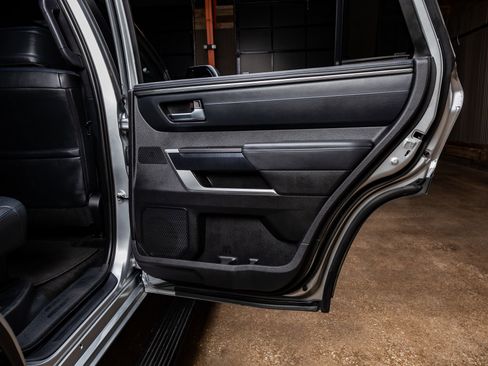 Used 2024 Toyota Sequoia Platinum image 40