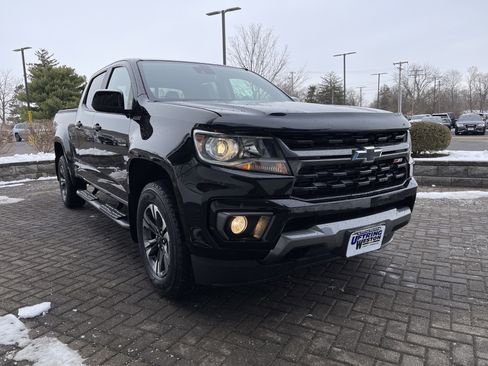 Used 2022 Chevrolet Colorado Z71 w/ Safety Package image 7
