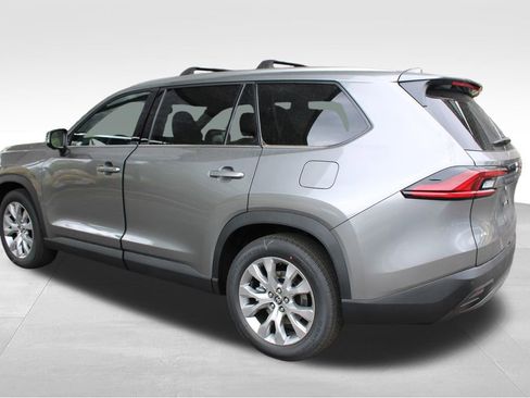 New 2026 Toyota Grand Highlander AWD image 13