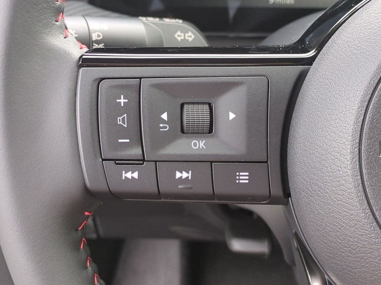 New 2026 Nissan Kicks SR FWD image 18