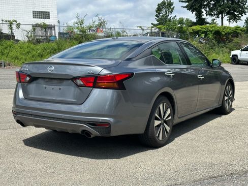 Used 2019 Nissan Altima 2.5 SL FWD image 5