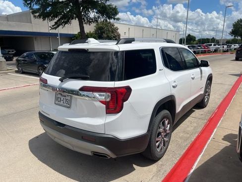 Used 2023 GMC Acadia SLT FWD image 6