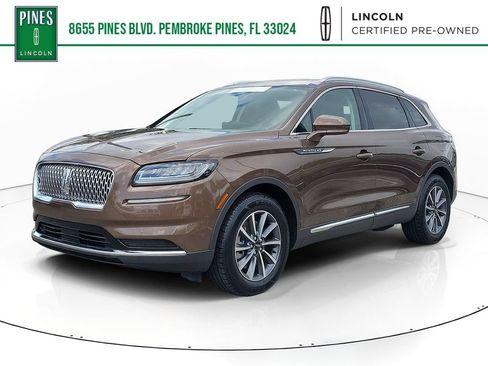 Certified 2022 Lincoln Nautilus FWD image 1