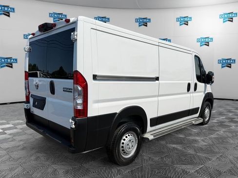 Used 2025 RAM ProMaster 2500 w/ U-Haul Equipment Group FWD image 5