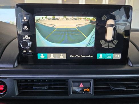 Certified 2023 Honda Pilot EX-L image 13