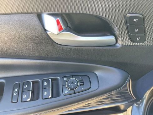 Used 2020 Hyundai Santa Fe Limited image 13
