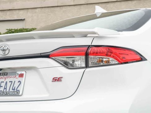 Certified 2025 Toyota Corolla SE FWD image 7