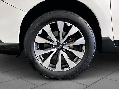 Used 2015 Subaru Outback 2.5i Limited image 10