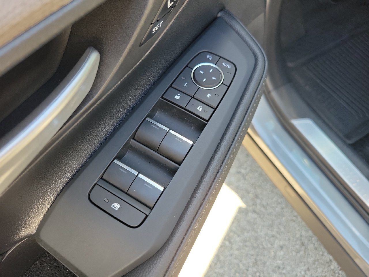 Used 2026 Toyota Grand Highlander FWD image 15